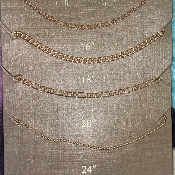 4 Gold Choker necklaces - Picture 2 of 2
